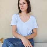 Camiseta lactancia cuello pico Azul bebé