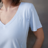 Camiseta lactancia cuello pico Azul bebé
